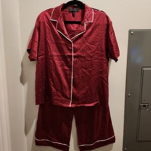 Women's Red Textured Satin Pajama Set